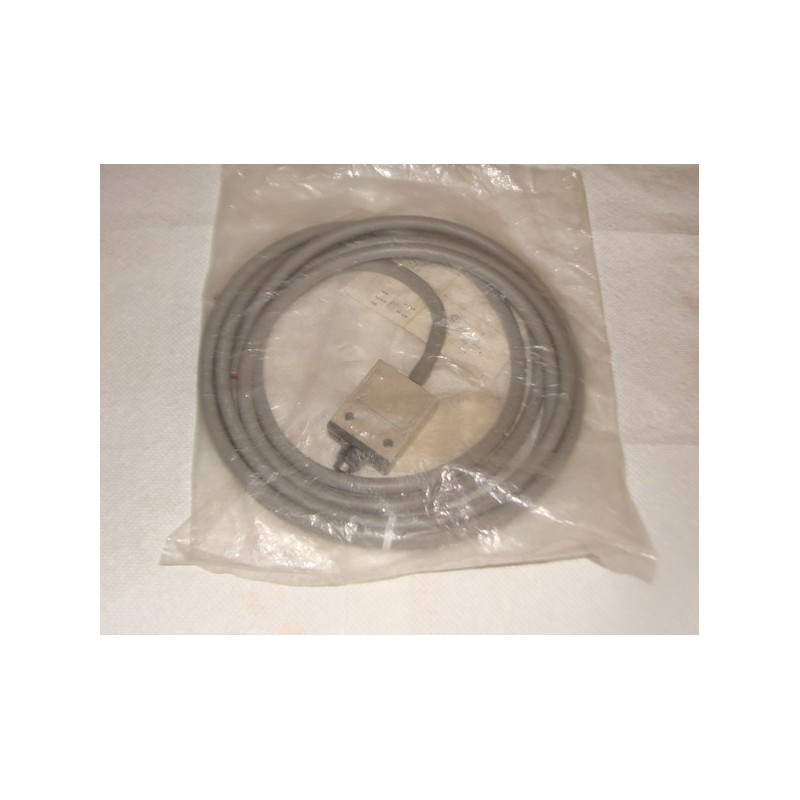 OMRON D4C-1631
