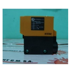 OMRON E3A2-XCM4D PHOTO SWITCH