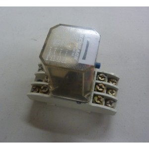 SCHRACK R1 301 024 + SOCKET