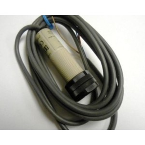 OMRON E3F2-R2B4 2M