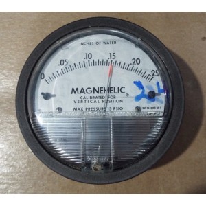 DWYER MAGNEHELIC GAUGE FOR WATER 0-.25