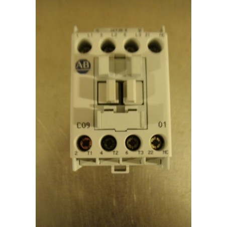 ALLEN BRADLEY CONTACTOR 100-C09DJ01 