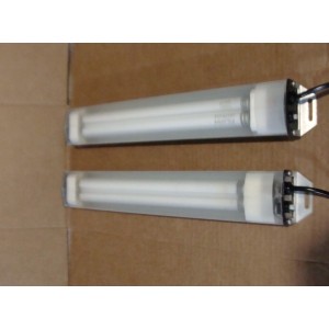 STOCKER & YALE FLUORESCENT LAMP 14"