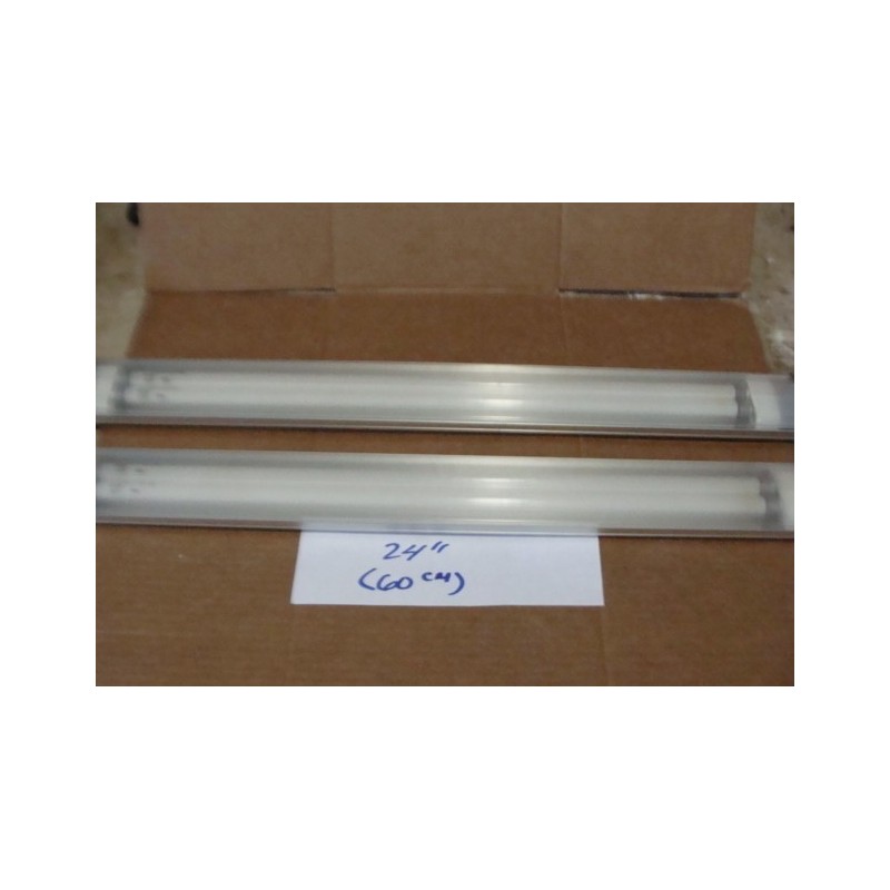 STOCKER & YALE FLUORESCENT LAMP 24" STOCKER & YALE FLUORESCENT LAMP 24"