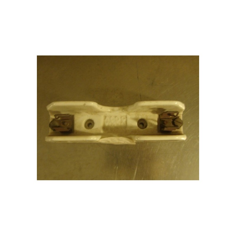 CLEAVER BROOKS FUSE HOLDER OF CERAMIC 3660