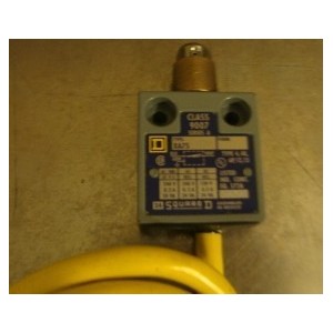 SQUARE D LIMIT SWITCH XA75 CLASS 9007