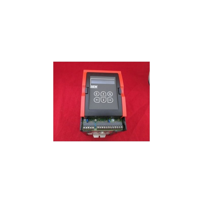 SEW - EURODRIVE MOVITRAC 31C022-503-4-00 SEW - EURODRIVE MOVITRAC 31C022-503-4-00