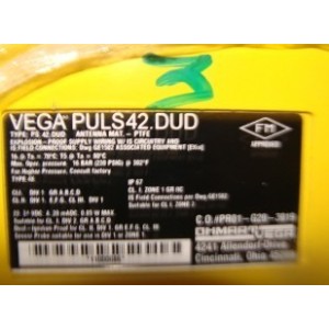 VEGAPULS 42 Compact Radar Level Sensor for Industrial Automation