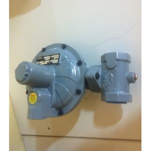 FISHER CS400IR-8EC7 PRESSURE REDUCING REGULATOR LP-GAS SERVICE