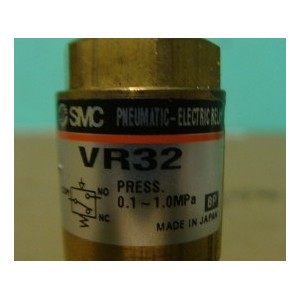 SMC PNEUMATIC ELECTRIC VR32 Z156Q-AE
