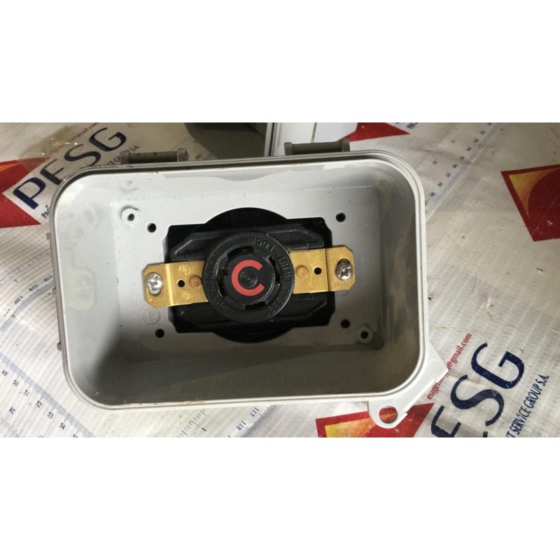 HUBBELL CONNECTOR 480 VOLTS