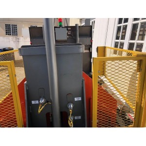 PALLETIZING MACHINE