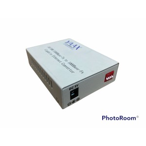 YAAX GIGABITE ETHERNET CONVERTER