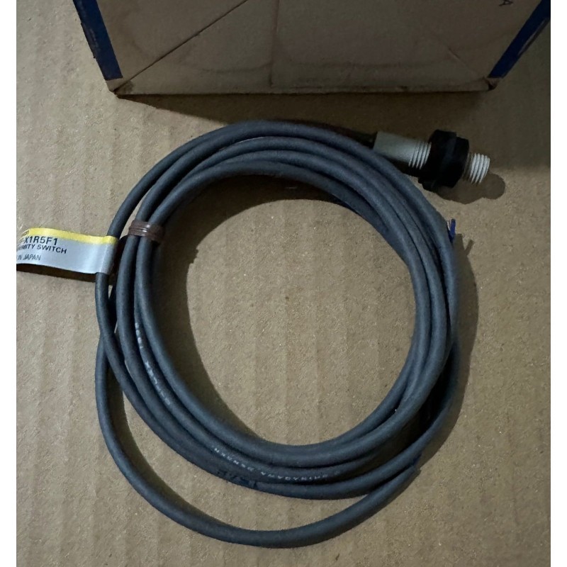 OMRON E2F-X1R5F1 OMRON E2F-X1R5F1
