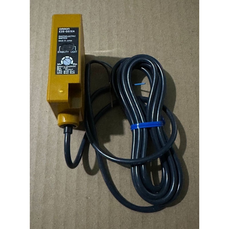 OMRON E3S-GS1E4 OMRON E3S-GS1E4