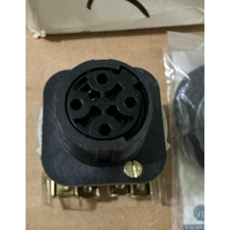 ALLEN BRADLEY 800H-HR2 F ALLEN BRADLEY 800H-HR2 F