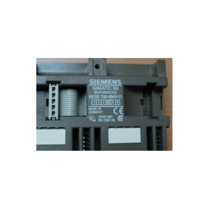 SIEMENS  6ES5-700-8MA11