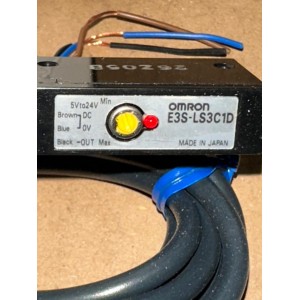 OMRON  PHOTOELECTRIC BEAM SENSOR 