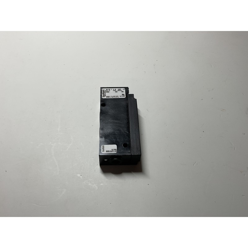 BURKERT 00132935 Solenoid Valve – 3/2-Way Valve with NBR Seals BURKERT 00132935 Solenoid Valve – 3/2-Way Valve with NBR Seals