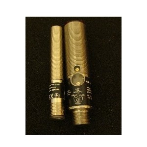 WENGLOR HD11PA3 BACKGROUND SUPPRESSION