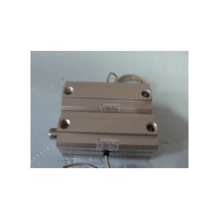 SMC NCDQ8AZ106-250-DAI00245 200PSI CYLINDER